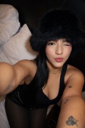 TIERNA JOVEN CON GANAS DE FIESTA Y DIVERSION