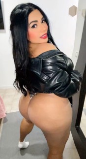 FIESTERA Y SEXY MORENA CURVY