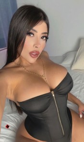 ESPECTACULAR CHICA LLENA DE MAGIA