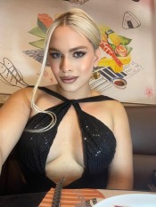 AMANDA JOVEN CANARIA POR ZARAGOZA