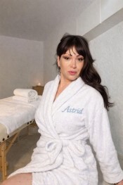 MASAJISTA EN CAMILLA DISCRECIóN ABSOLUTA BADAL SAN