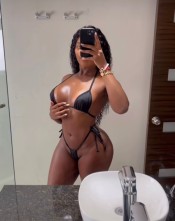 SARA PERLA NEGRA ME VENGO A CHORROS