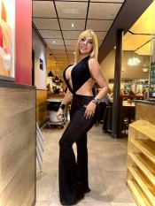 BELLA RUBIA CADERONA CULONA SALIDAS VALENCIA