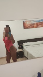 DOS AMIGUITAS GUAPAS PARA COMPLACERTE