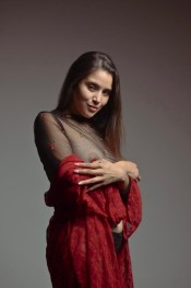 ARDIENTE SENSUAL ENCANTADORA MENTE ABIERTA