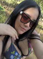 LATINA CACHONDITA Y JUGUETONA