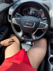 MORBO EN EL COCHE, PAJAS Y MAMADAS PLAZA ELíPTICA