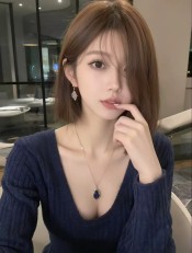 EMI, JOVEN ASIÁTICA, MASAJISTA EN CARABANCHEL