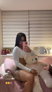 LATINA RECIÉN LLEGADA