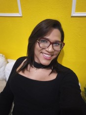 MORENA TRANS LATINA FOGOSA DISCRETA COMPLACIENTE