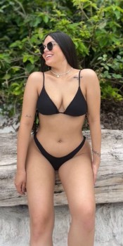 RECIEN LLEGADA A  FOZ CACHONDA ATREVIDA