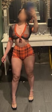 RECIéN LLEGADA SúPER IMPLICADA BESUCONA MASAJES