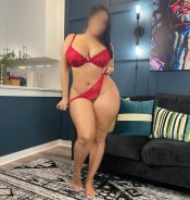 RECIéN LLEGADA SúPER IMPLICADA BESUCONA MASAJES