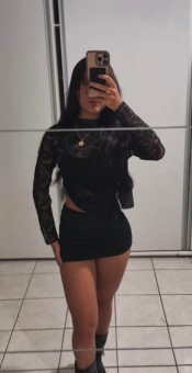 MORENA DE 24 AÑOS IRRESISTIBLE