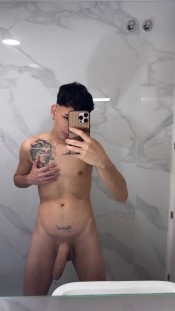 JOVEN BRASILEÑO POLLÓN POR ALICANTE LLENO DE LECHE