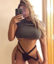 MUJER COMPLACIENTE ADICTA AL SEXO EN HORTALEZA