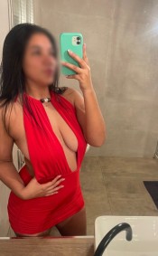 MUY SIMPATICA, MUY APASIONADA,PECHO NATURAL