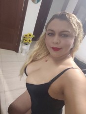 BUENONA,CORRETE EN MIS TETAS EN SANTA COMBA