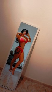 TORRE DEL MAR CHICA CON UNAS TETAS MUY RICAS