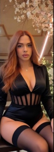 HERMOSA TRANS ENCANTADORA Y FEMENINA,DE NUEVO EN TORREVIEJA