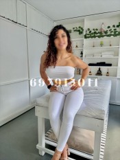 BARAKALDO. VICIOSA, FIESTERA, SEXO Y LUEGO MASAJE EN CAMILLA...