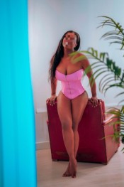 REINA MORENA – COLOMBIANA EN MADRID (CIUDAD LINEAL)