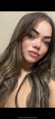 DIOSA UNA CHICA MUY COMPLACIENTE CACHONDA RECIéN LLEGADA A TU CIUDAD