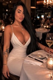 NOVEDAD RICA EXÓTICA LATINA COLOMBIANA FIESTERA!!