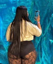 CURVIS SEXI.FOGOSA  TETAS GRANDES CULO GRANDE