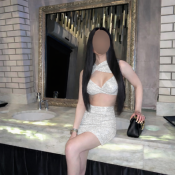 KAREN MASAJISTA Y BUENA COMPAñíA XXX