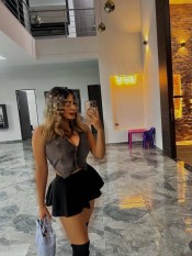 LINDA COLOMBIANA EN ALBACETE DISPONIBLE PARA SALIDAS Y PISO DISPONIBLE