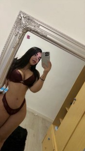 ISABELA UNA BLANQUITA HERMOSA