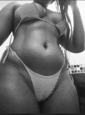 JOVEN DE GRANDES PECHOS, PARA QUE TE LOS COMAS TODO