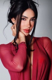 SEXY Y SEDUCTORA LATINA VOLCÁN EN ERUPCIÓN