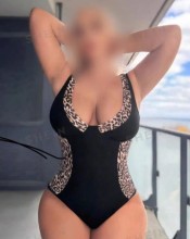 RECIÉN LLEGADA A SANTIAGO DE COMPOSTELA