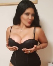 COLOMBIANA RELLENITA COMPLACIENTE