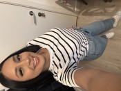 JOVENCITA NALGONA NATURAL DE PASO POR TU CIUDAD