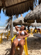 BELLA MORENA NOVEDAD ESTOY AQUí OTRA VEZ 1 SEMANA MAYZA.ZONA GRANOLLES