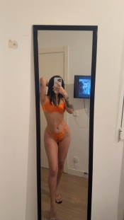 COLOMBIANA RELLENITA COMPLACIENTE