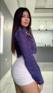 JOVENCITA, LINDA Y ESPECTACULAR.