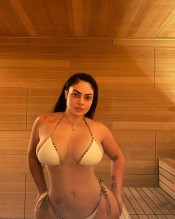 YULI  BRASILEñA ,RUBIA