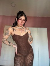 LUNA  HERMOSA FIESTERA LATINA SENSUAL Y DIVERTIDA
