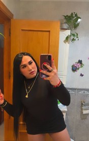 PRIMERA VEZ EN MARBELLA SOY MUY CACHONDA FIESTERA