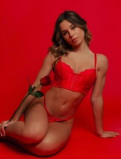 ODEN LA CHICA MÁS CACHONDA LLEGA EN LA CIUDAD