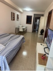 SE BUSCA JOVEN CON BUENA PRESENCIA PLAZA