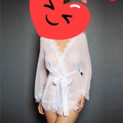 LIA, BRASILEñA Y JOVEN