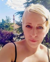 ELEGANCIA , BELLEZA E IMPLICACIóN ME CARACTERIZAN