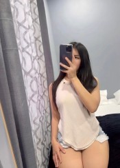 JOVEN ACOMPAñANTE DE éLITE