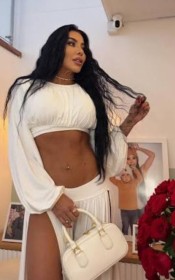 UNA DULCE MUJER