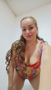 JADE Y MIA DOS AMIGUITAS CACHONDAS CARIñOSAS FIESTERAS 24H SABADELL